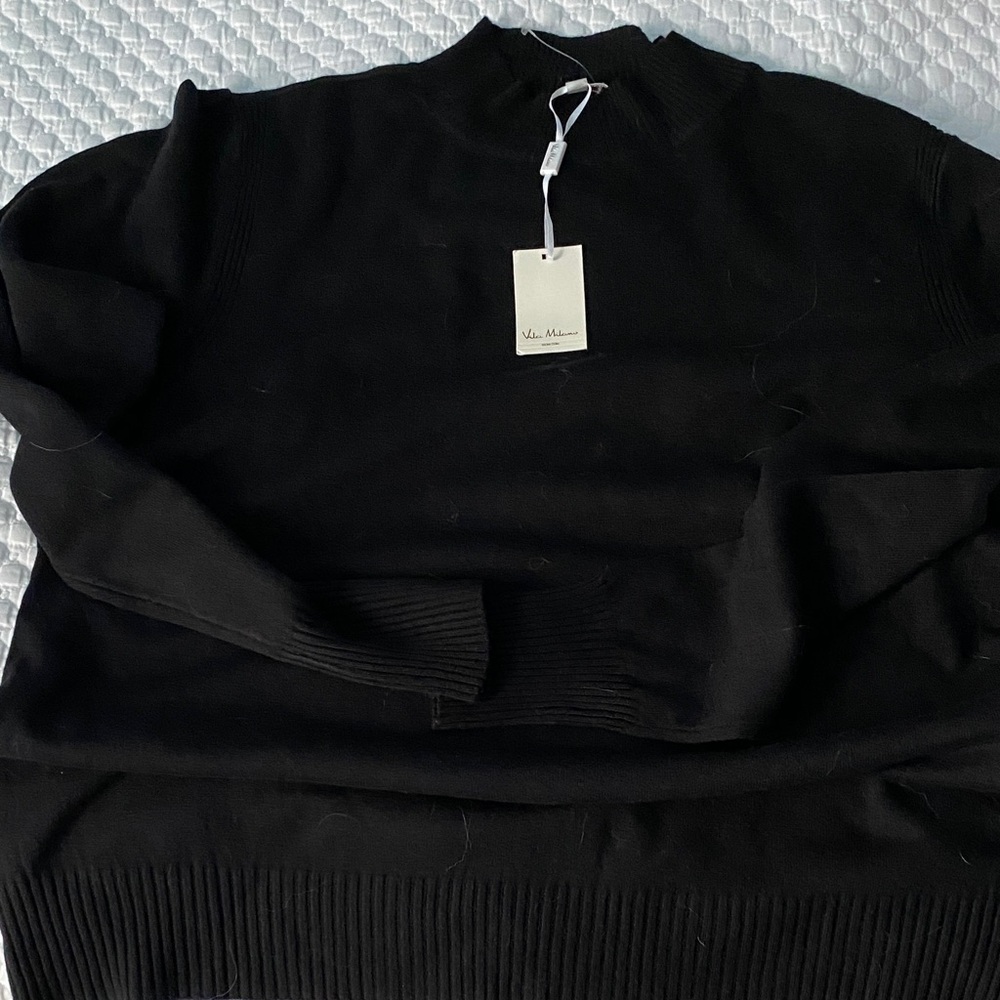 Mock Turtleneck Sweater in Black